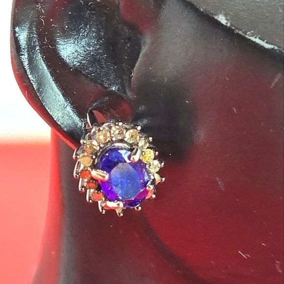 925 Sterling Silver Stud Earrings with Natural Blue Sapphire & Natural Diamonds - Picture 8 of 11